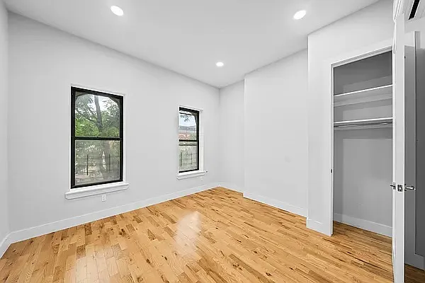 Rented by Evergreen Realty & Investments | media 3