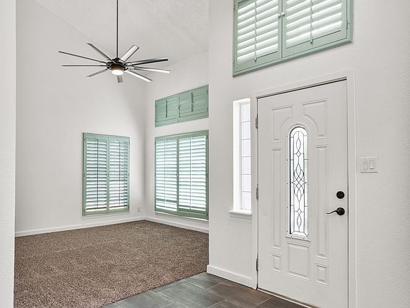 4th image of 908 Los Pinos Way