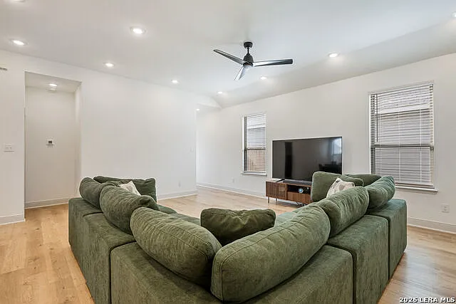 3610 Palmwood Ter — Photo 5