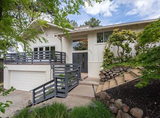 376 Castello Rd, Lafayette, CA 94549