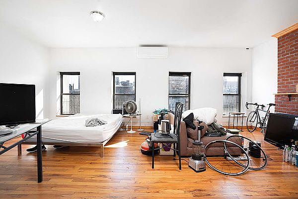 1st image of 336 E 117th St #3R