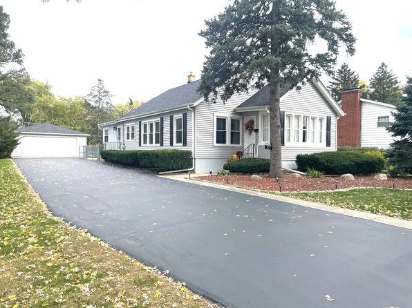 515 S Oakland Ave, Villa Park, IL 60181