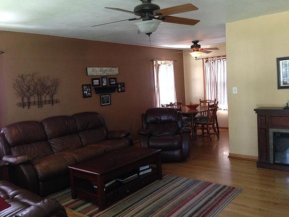 2nd image of 419 28th St
