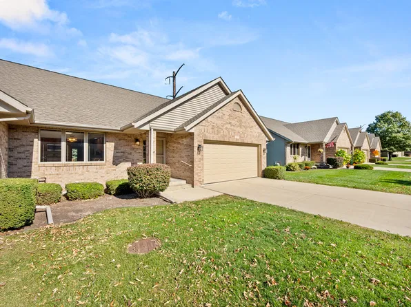 1129 Milan Dr N, Sycamore, IL 60178