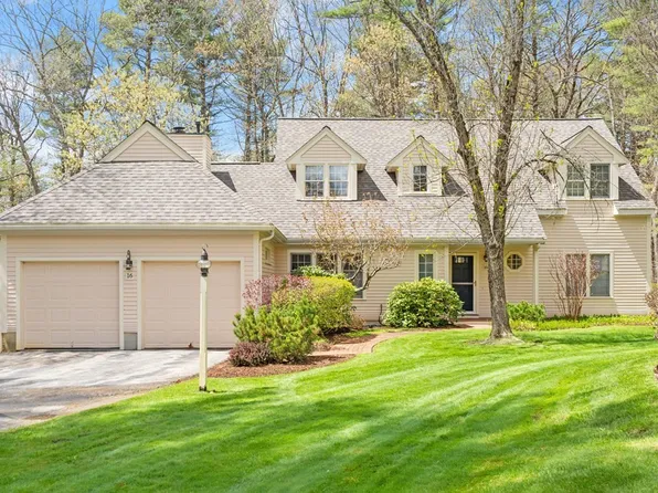 16 Pickman Dr, Bedford, MA 01730