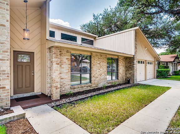 3rd image of 2506 Rockaway Ln