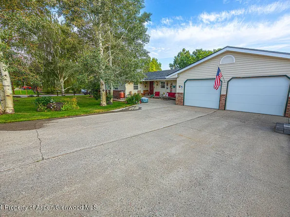302 E Crandell Ave, Hayden, CO 81639