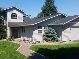 61091 Sky Harbor Dr, Bend, OR 97702