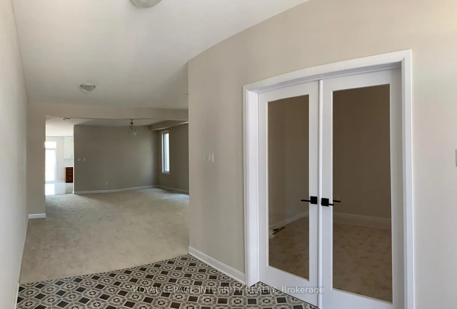 4 bed, $3,500 — Photo 2