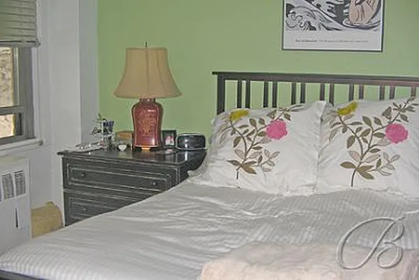 Rented by Bellmarc Realty | media 1