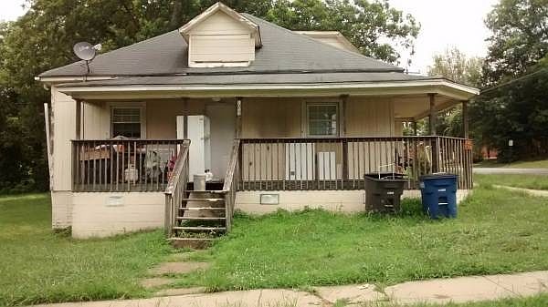 1st image of 1033 7th St
