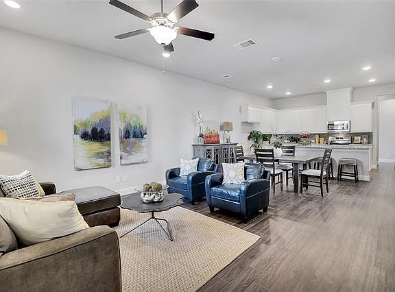 2nd image of 6516 Iron Horse Blvd