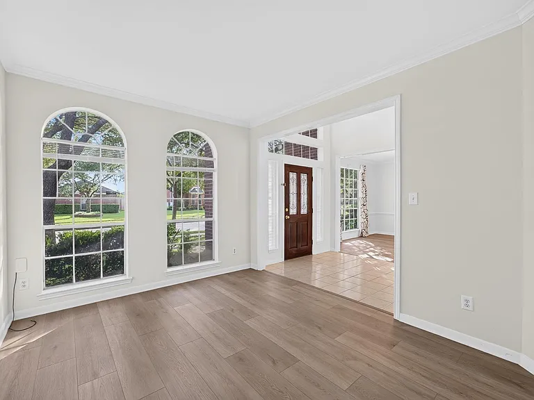 1727 Emma Cove Ct — Photo 6