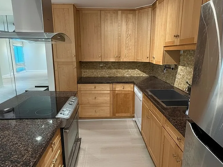 603 S Prospect Ave #101 — Photo 3