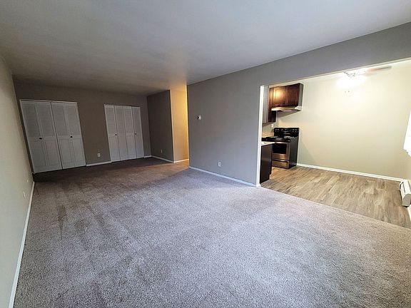2nd image of 441 Lynnhurst Ave W APT 202