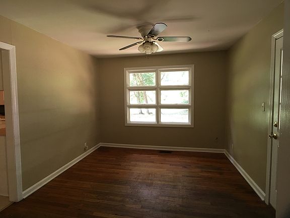 3rd image of 307 32nd Pl E