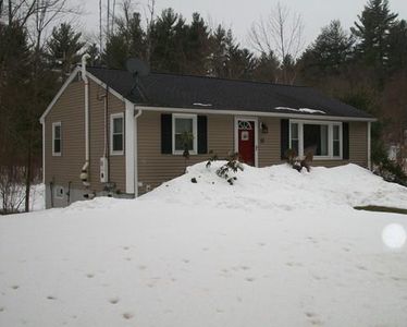 112 Robinson Rd, Hudson, NH, 03051