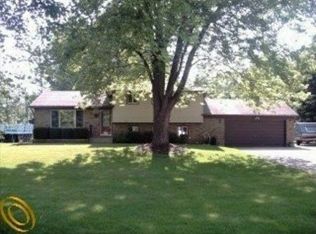 8959 Sashabaw Rd, Clarkston, MI 48348