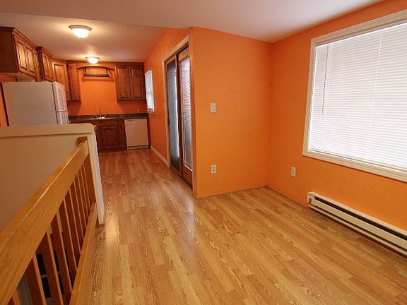 3rd image of 215 Alpine Dr