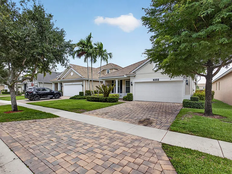 9202 Wrangler Dr — Photo 7