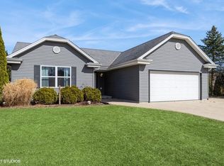 29330 Eagle Ridge Dr, Burlington, WI 53105