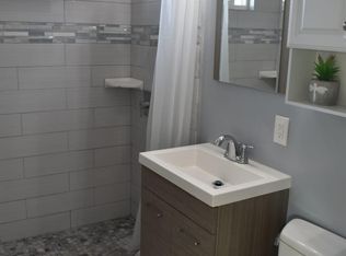 1131 W 145th St, Gardena, CA 90247