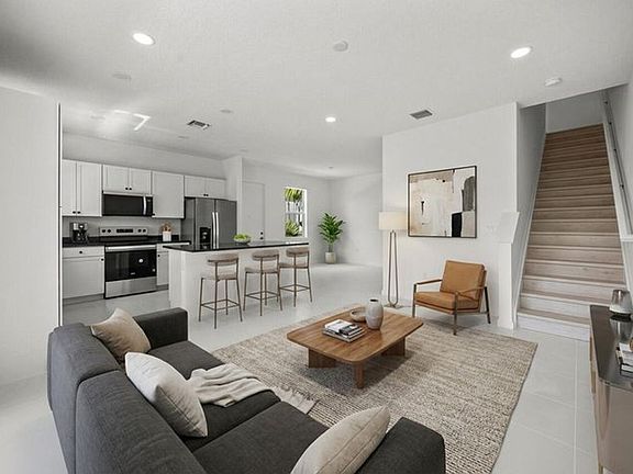 2nd image of 4520 Longwood