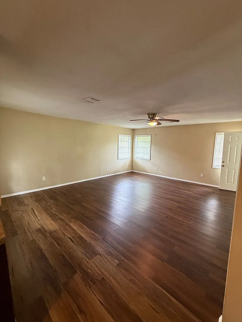Spacious 3bed, 1bath In Vidor — Photo 3
