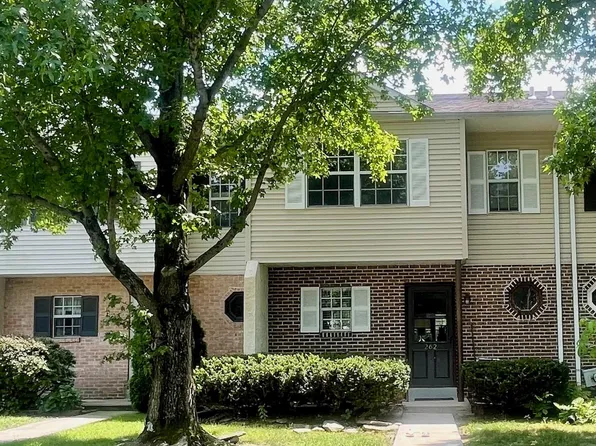 262 Carlyn Ct, Downingtown, PA 19335