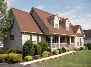 4076 Charlton Sq, Cookeville, TN 38501