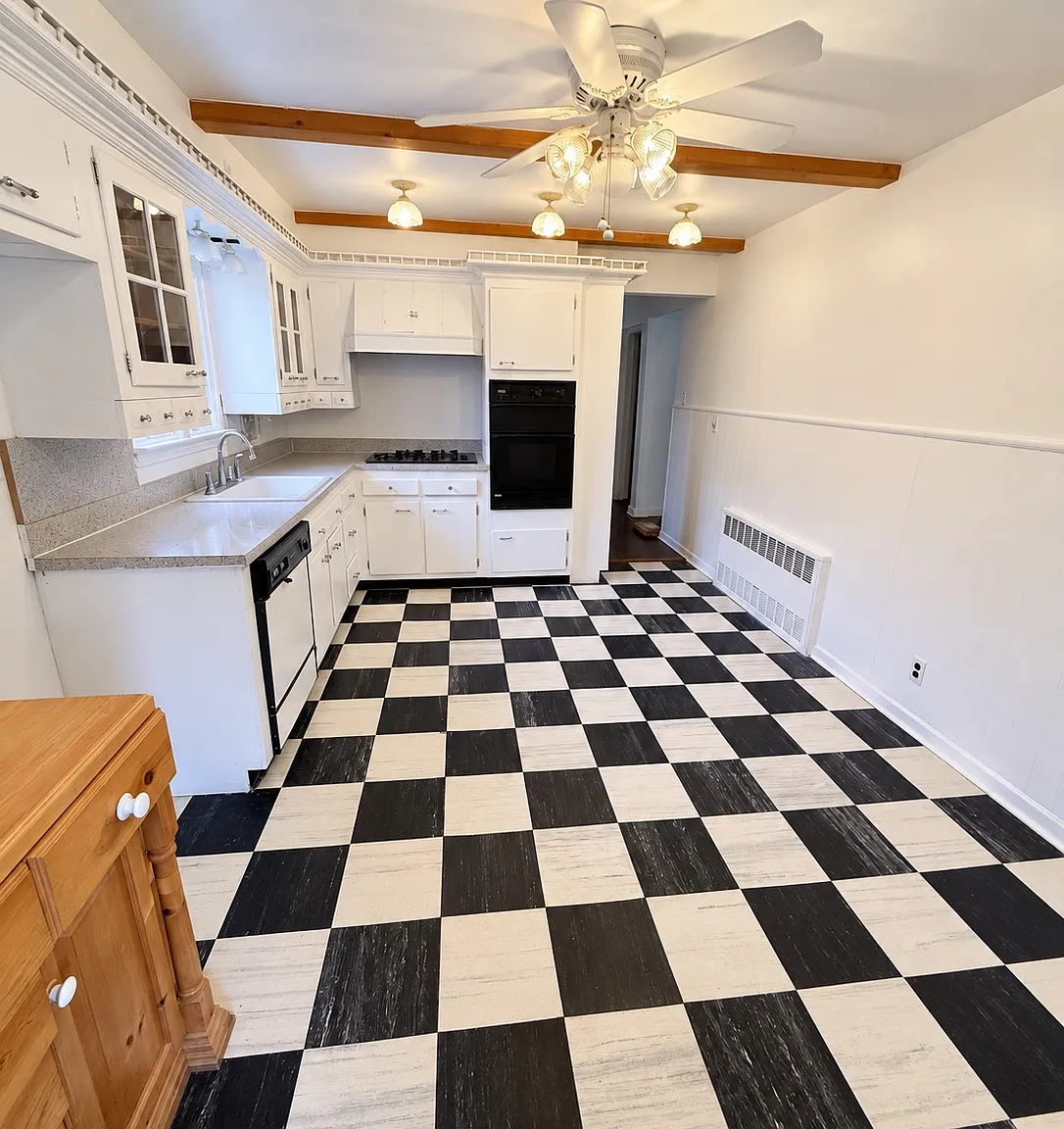 3 bed, $3,600 — Photo 1