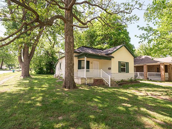 3rd image of 2103 N Jefferson Avenue