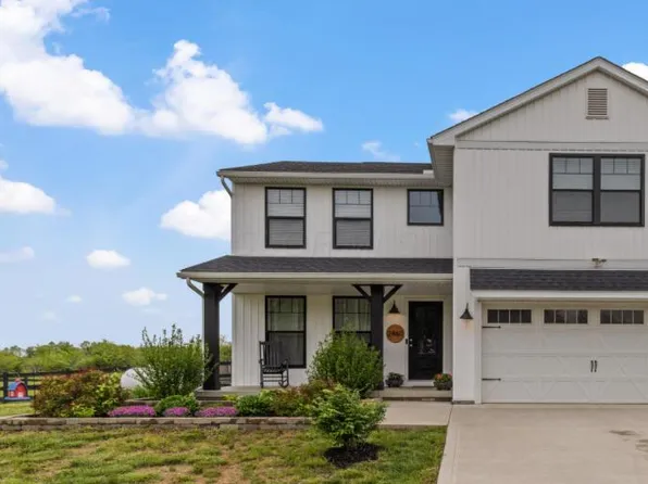 2460 N Court St, Circleville, OH 43113