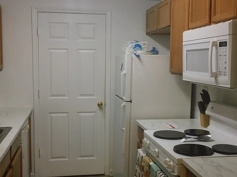 6495 Wellington Chase Ct — Photo 7