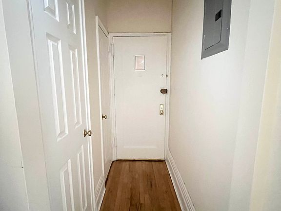 4th image of 210 W 16th St #44G
