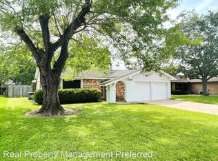 7719 Smokey Wood Ln, Houston, TX 77086