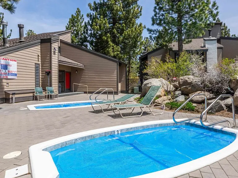 362 Old Mammoth Rd #33 — Photo 14