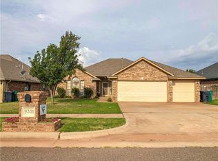 9301 Button Ave, Moore, OK 73160