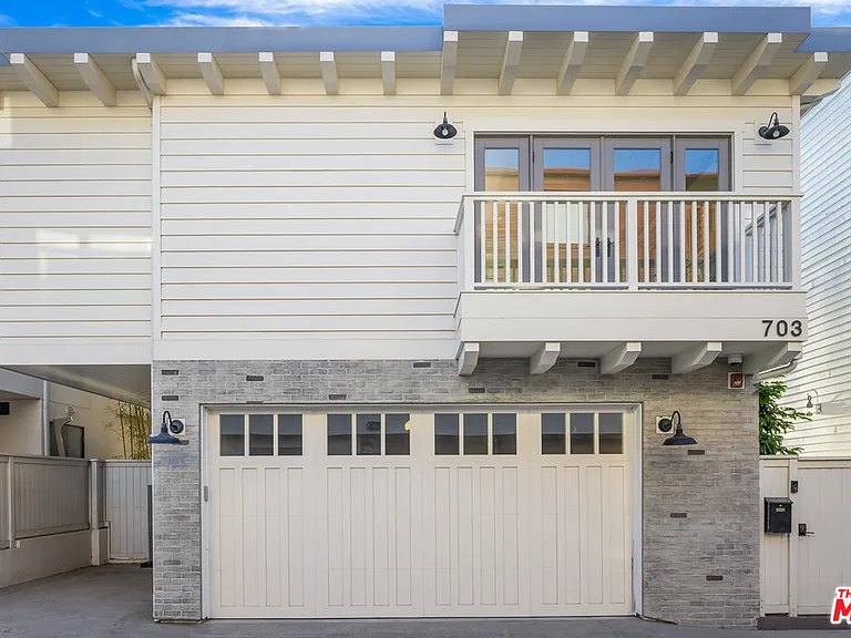 703 Bayview Dr — Photo 28