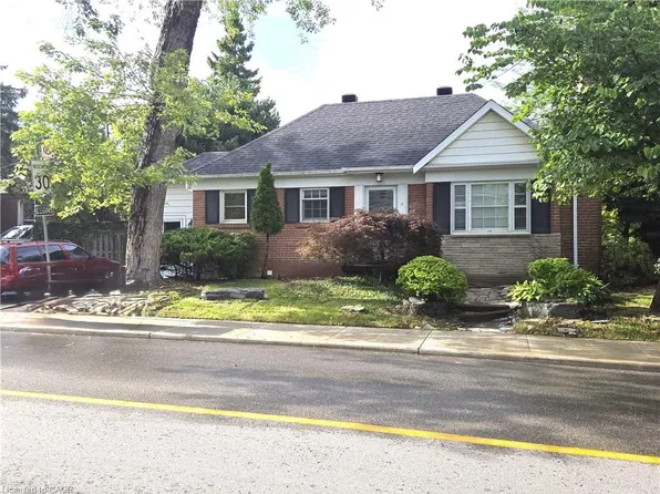 62 Royal York Rd, Etobicoke, ON M8V 2T6