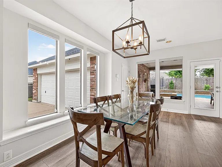 3510 Artesian Springs Ct — Photo 16