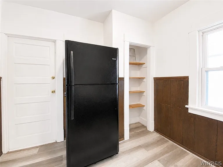 165 Dearborn St #UPPER — Photo 19