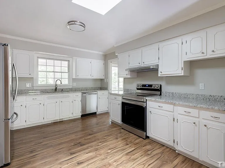 4600 Joyner Pl — Photo 31