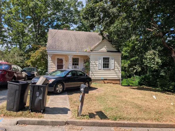 217 McCoy St, Martinsville, VA 24112