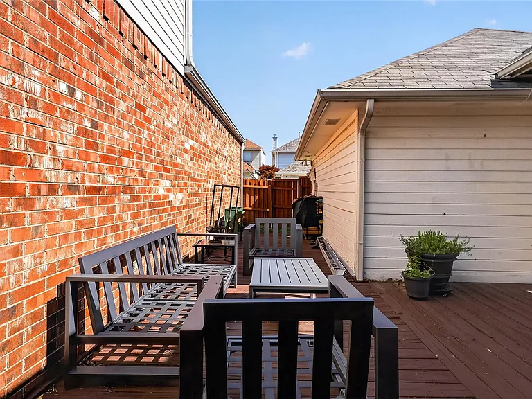 6015 Homestead Ct — Photo 23