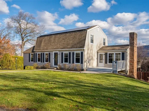 49 Westview Ter, Easthampton, MA 01027