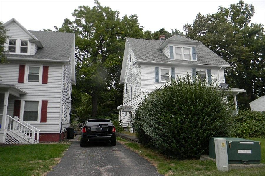 2nd image of 14 Deland Park B
