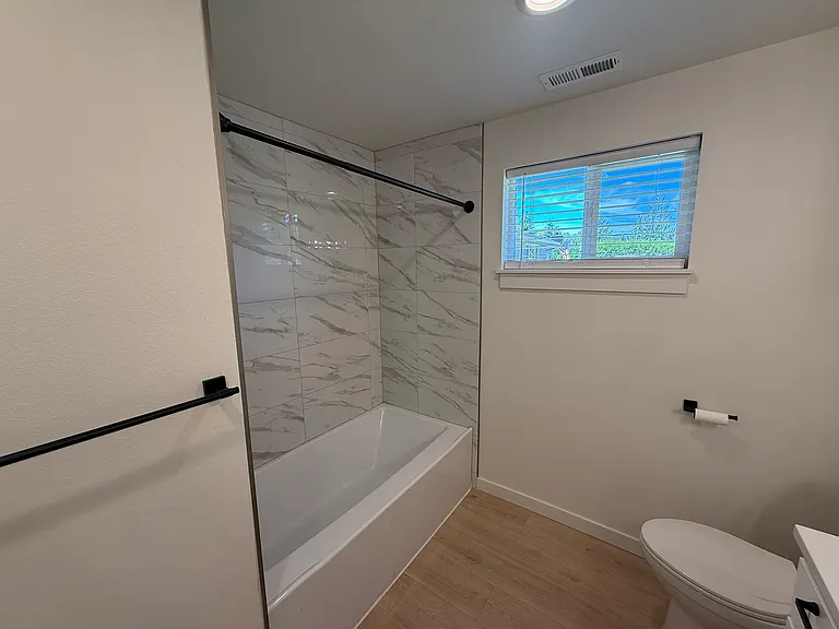 721 Iva Ln NE — Photo 25