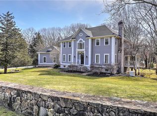 14 Howland Farm Rd, East Greenwich, RI 02818