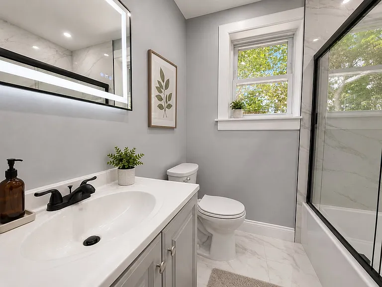 2353 Wilder St — Photo 14